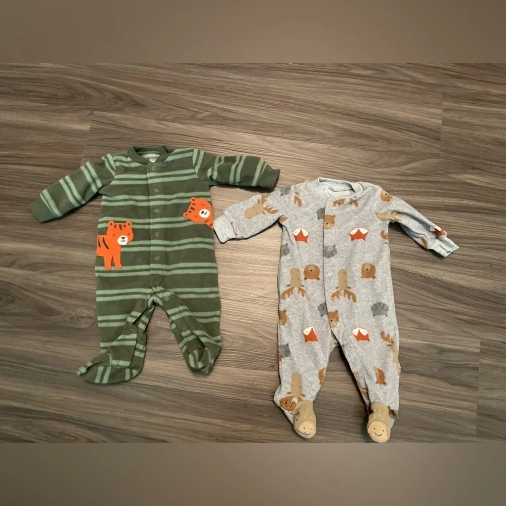 Carter's Green and Gray Animal Print Fleece Footies size 0-3M